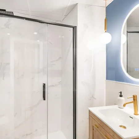 Apartment Historic Charm Steps From Landmarks By Rems *